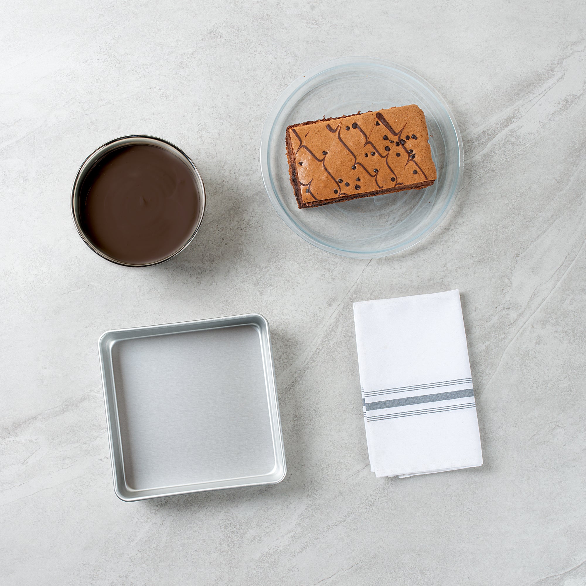 Met Lux Square Aluminum Cake Pan - 8" x 8" x 2" - 12 count box