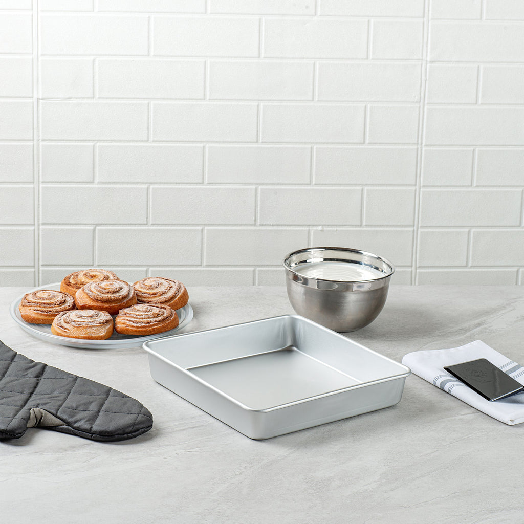 Met Lux Square Aluminum Cake Pan - 10" x 10" x 2" - 1 count box