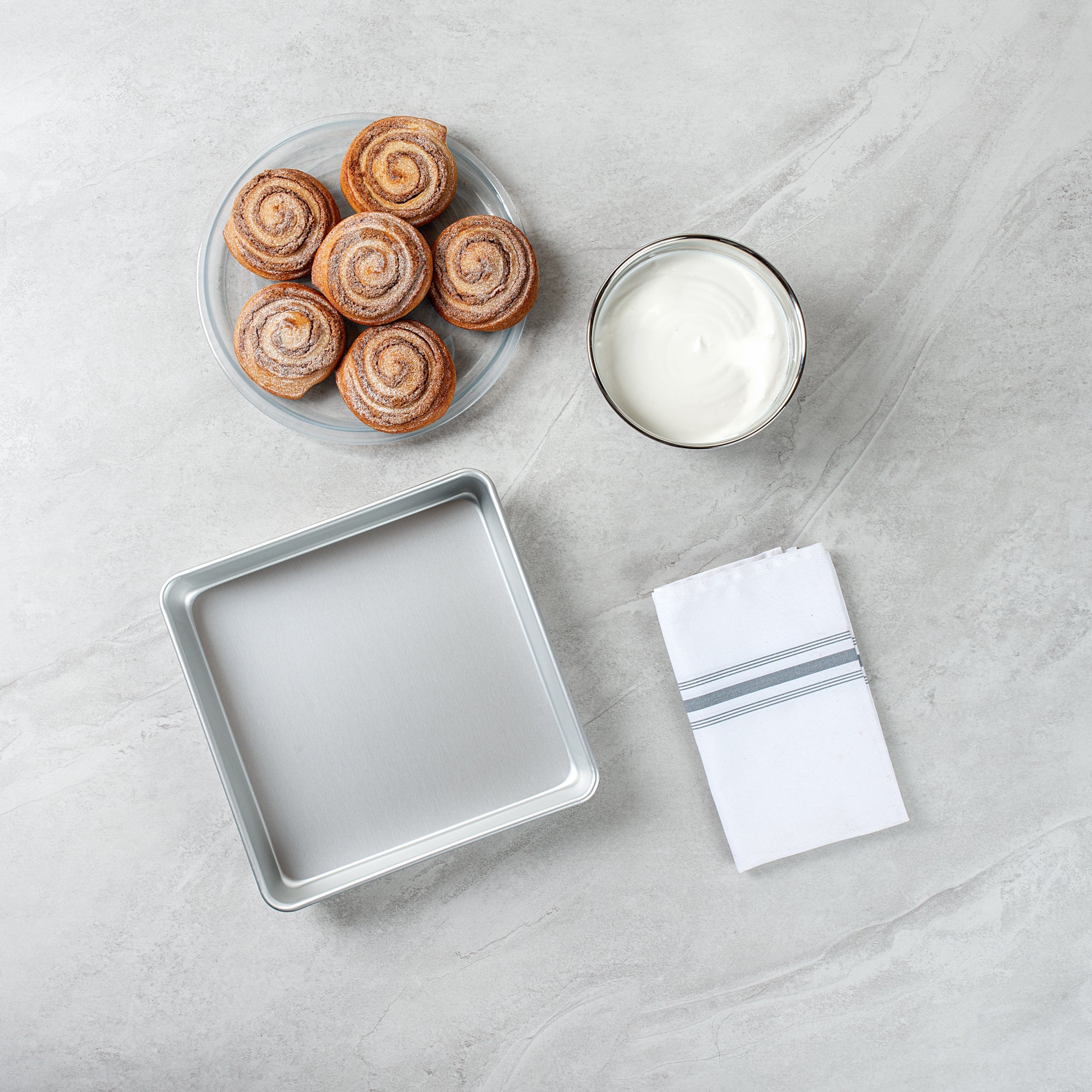Met Lux Square Aluminum Cake Pan - 10" x 10" x 2" - 1 count box
