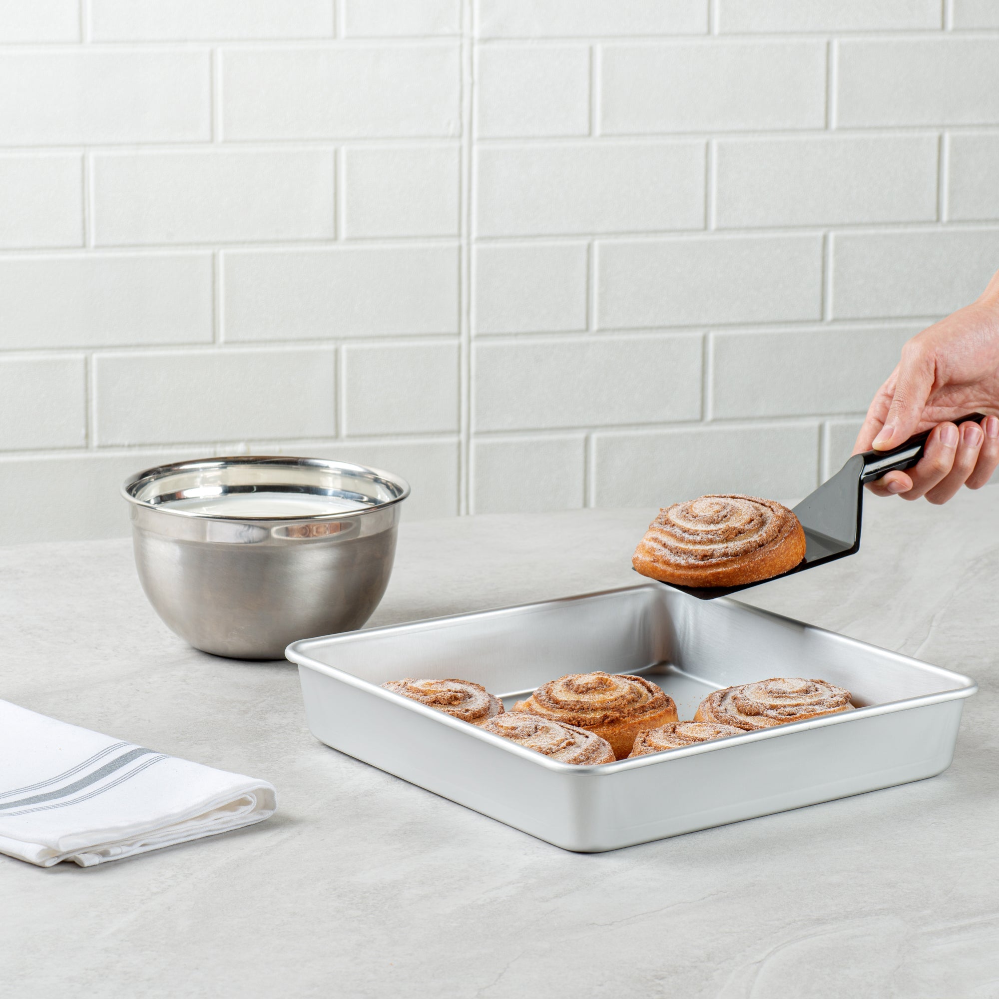 Met Lux Square Aluminum Cake Pan - 10" x 10" x 2" - 12 count box