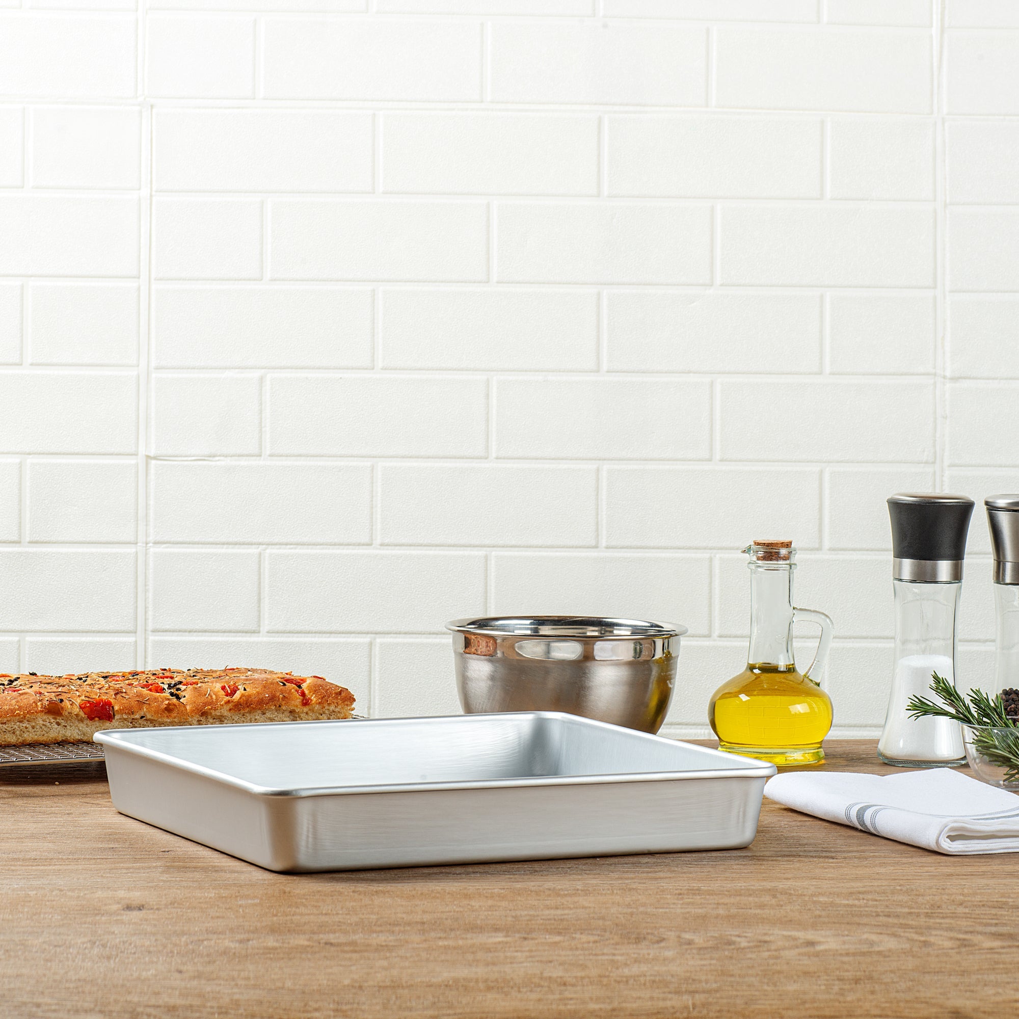 Met Lux Square Aluminum Cake Pan - 12" x 12" x 2" - 1 count box