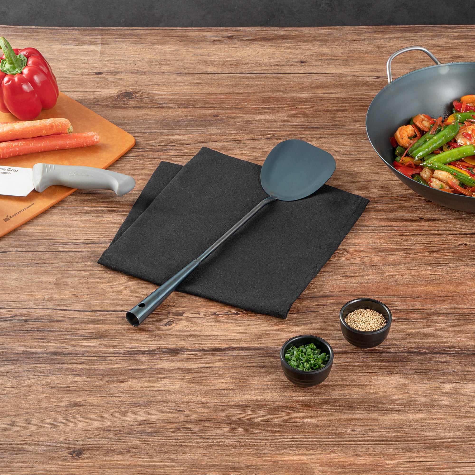 Motomori Blue Carbon Steel Wok Spatula - Pre-seasoned - 15 1/2'' - 1 count box
