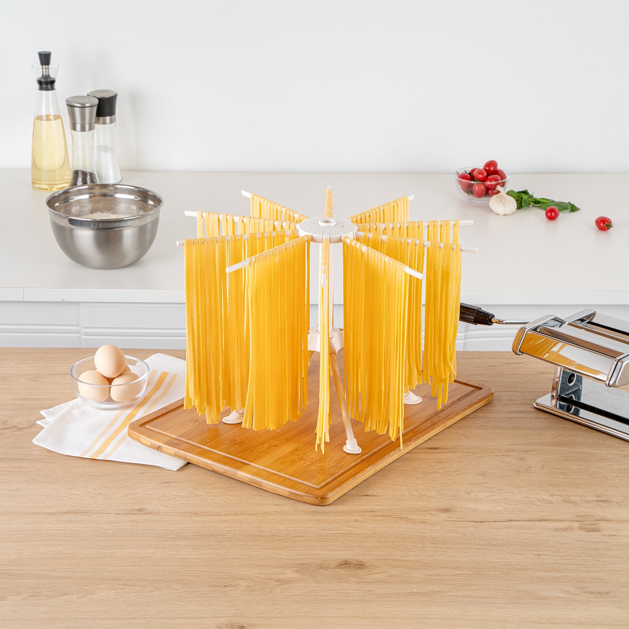 Met Lux 10 lb White Plastic Pasta Drying Rack - with 10 arms, Collapsible - 11" - 1 count box