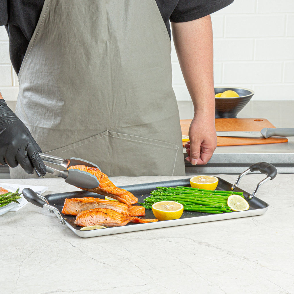 Met Lux Aluminum Double Burner Griddle - Non-Stick, with Bakelite Handles - 16 1/2" x 10 1/2" - 1 count box