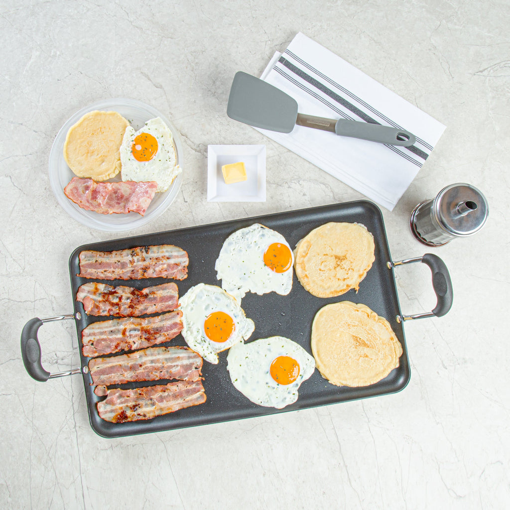 Met Lux Aluminum Double Burner Griddle - Non-Stick, with Bakelite Handles - 19" x 11 3/4" - 10 count box