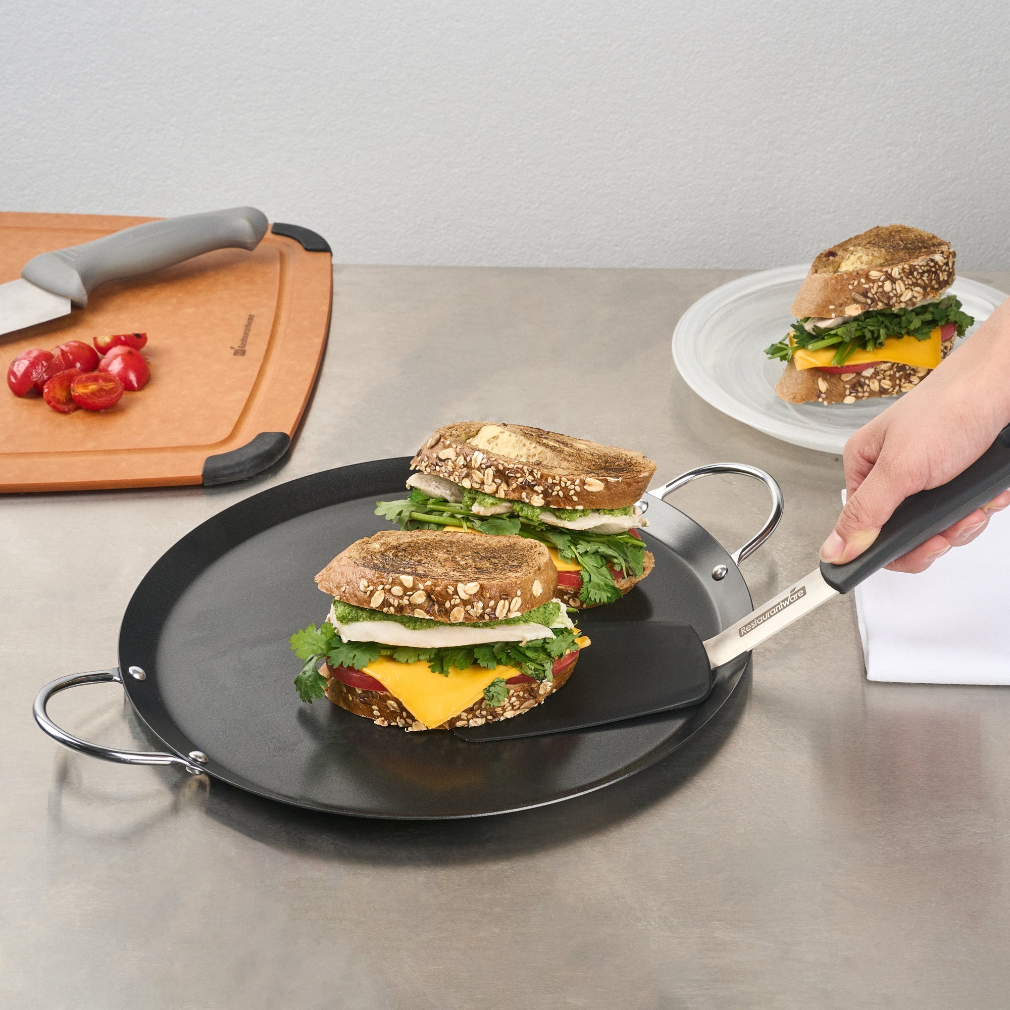 Met Lux Round Carbon Steel Griddle - Non-Stick, with Chrome Handles - 11" - 1 count box