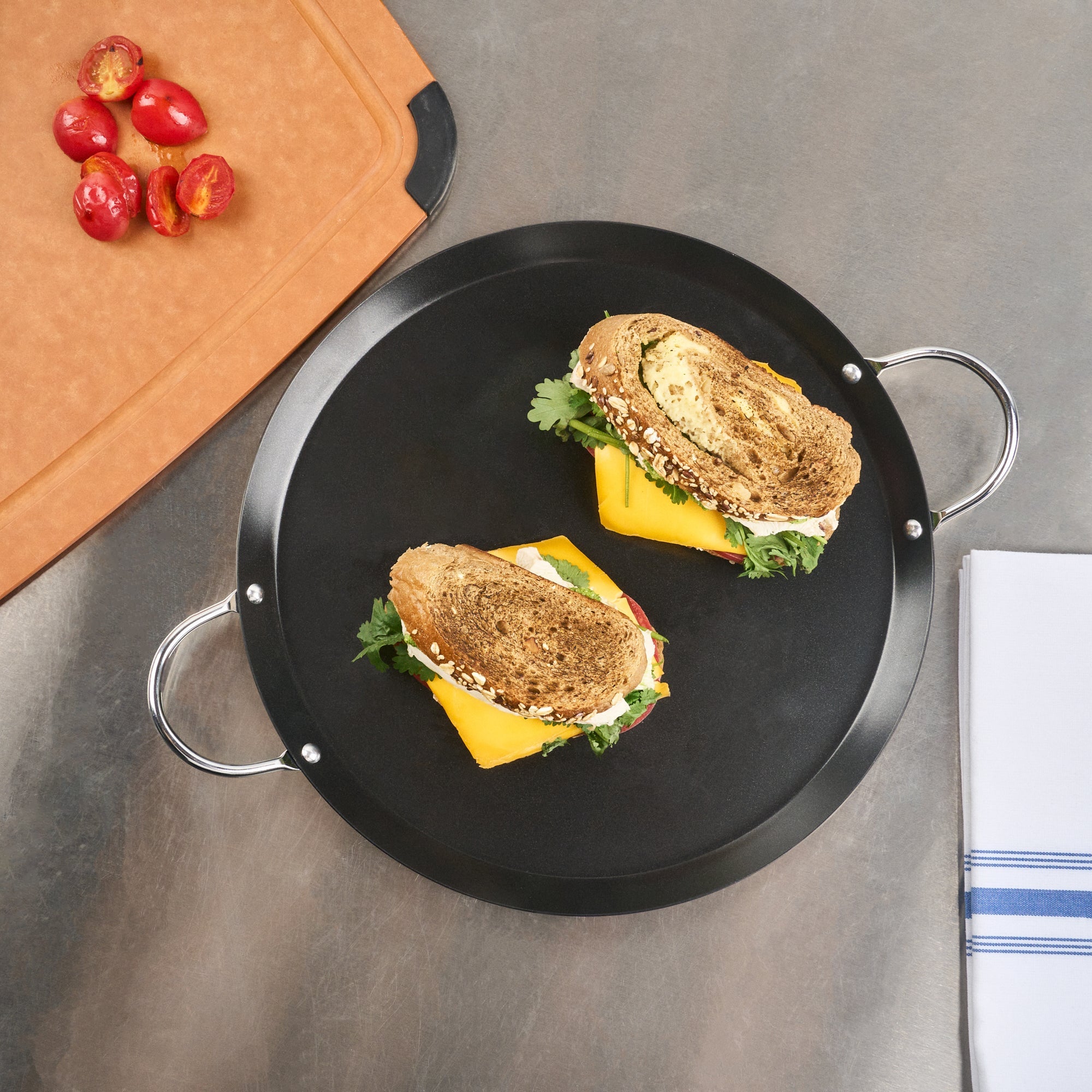 Met Lux Round Carbon Steel Griddle - Non-Stick, with Chrome Handles - 11" - 1 count box