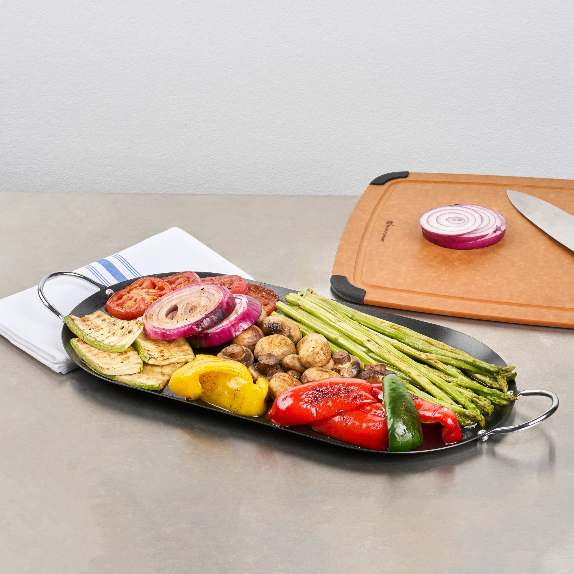 Met Lux Oval Black Carbon Steel Double Burner Griddle - Non-Stick, With Chrome Handles - 17" x 8 3/4" - 10 count box