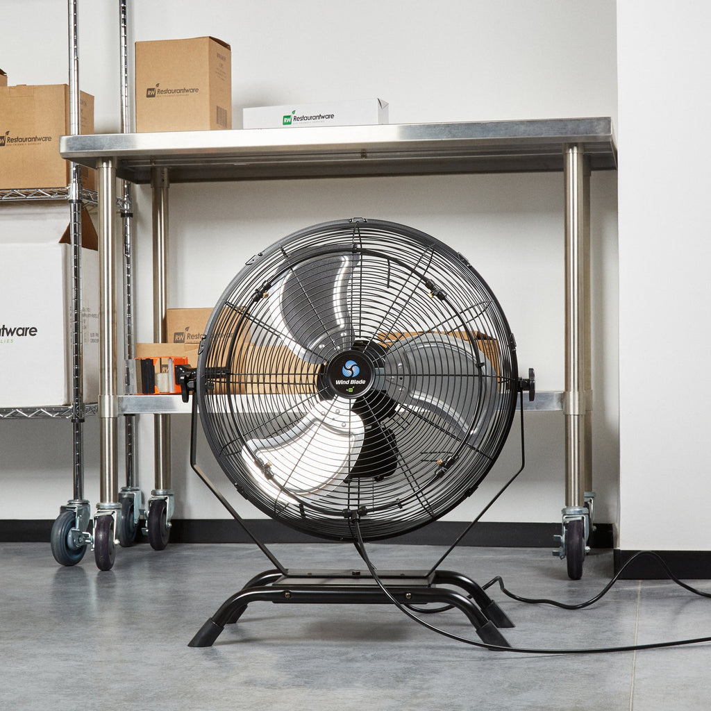 Wind Blade 3-Speed Industrial Floor / Wall-Mount Fan - with Misting Kit, 1/6 HP, 4,650 CFM - 20" - 1 count box