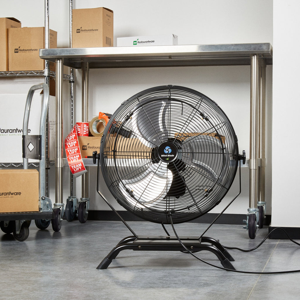 Wind Blade 3-Speed Industrial Floor / Wall-Mount Fan - with Misting Kit, 1/6 HP, 4,650 CFM - 20" - 1 count box