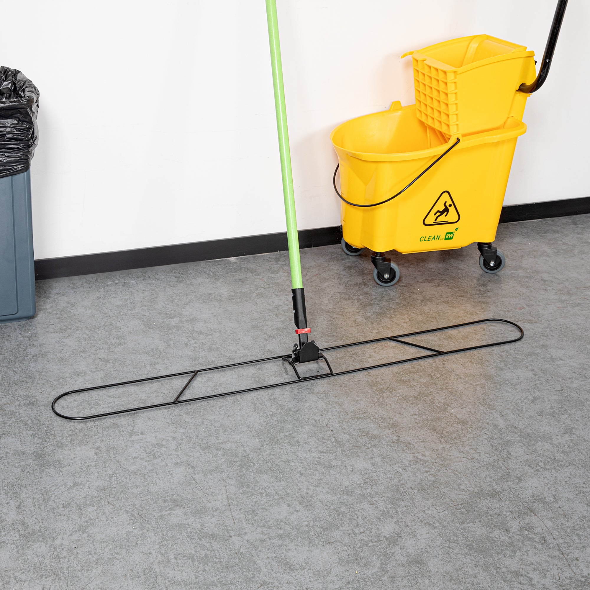 Clean Tek Professional Wire Swivel Snap Mop Frame - 48" x 5" - 1 count box