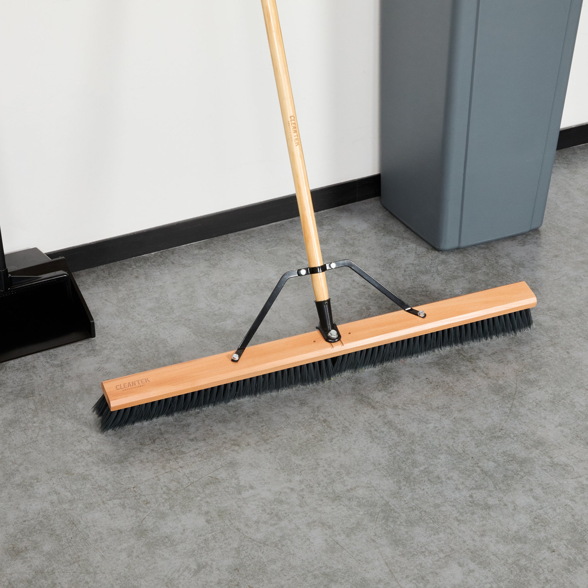 Clean Tek Professional 36" Hardwood Contractor / Push Broom Head - with Medium Flagged Bristles - 1 count box