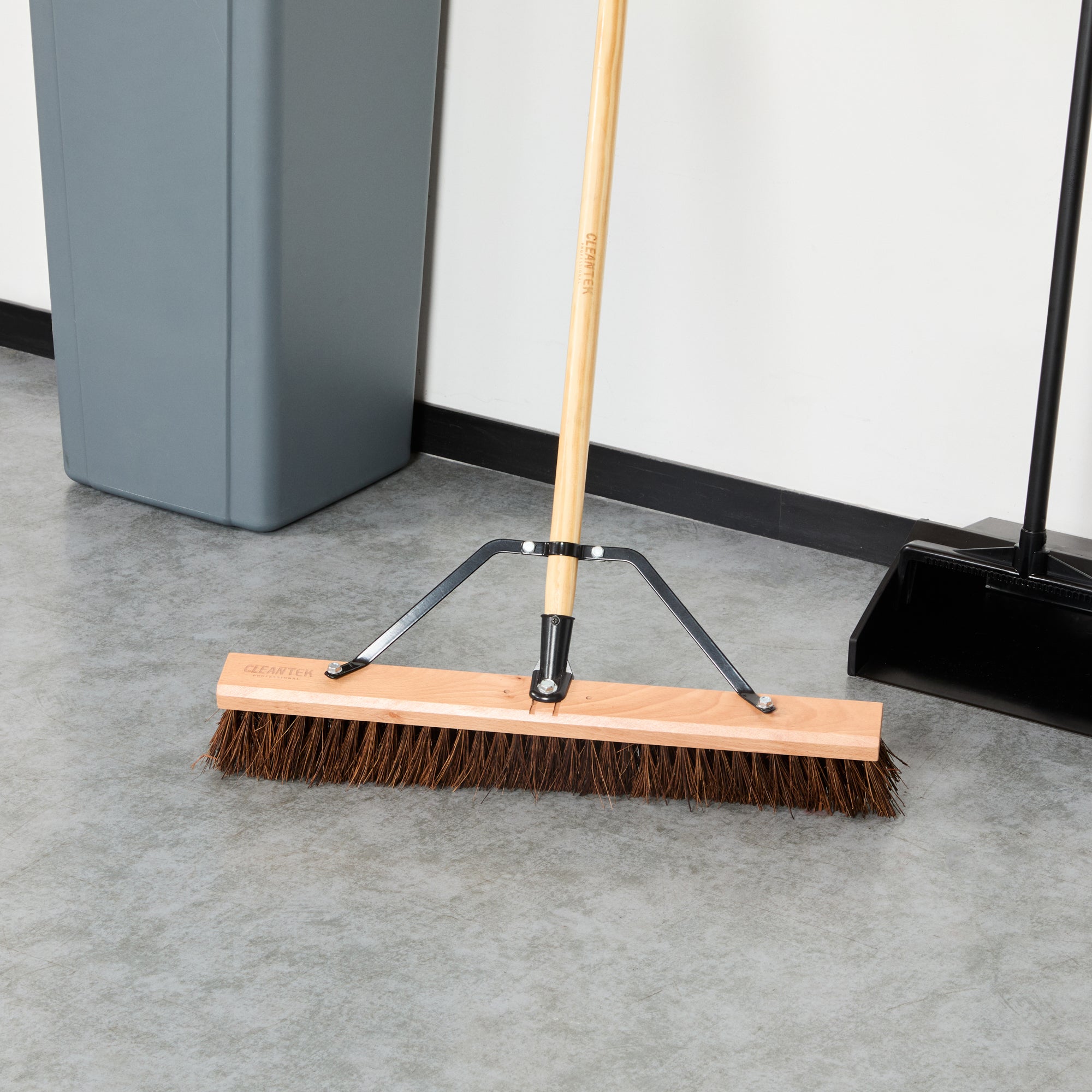 Clean Tek Professional 24" Hardwood Garage / Push Broom Head - with Palmyra Unflagged Bristles - 1 count box