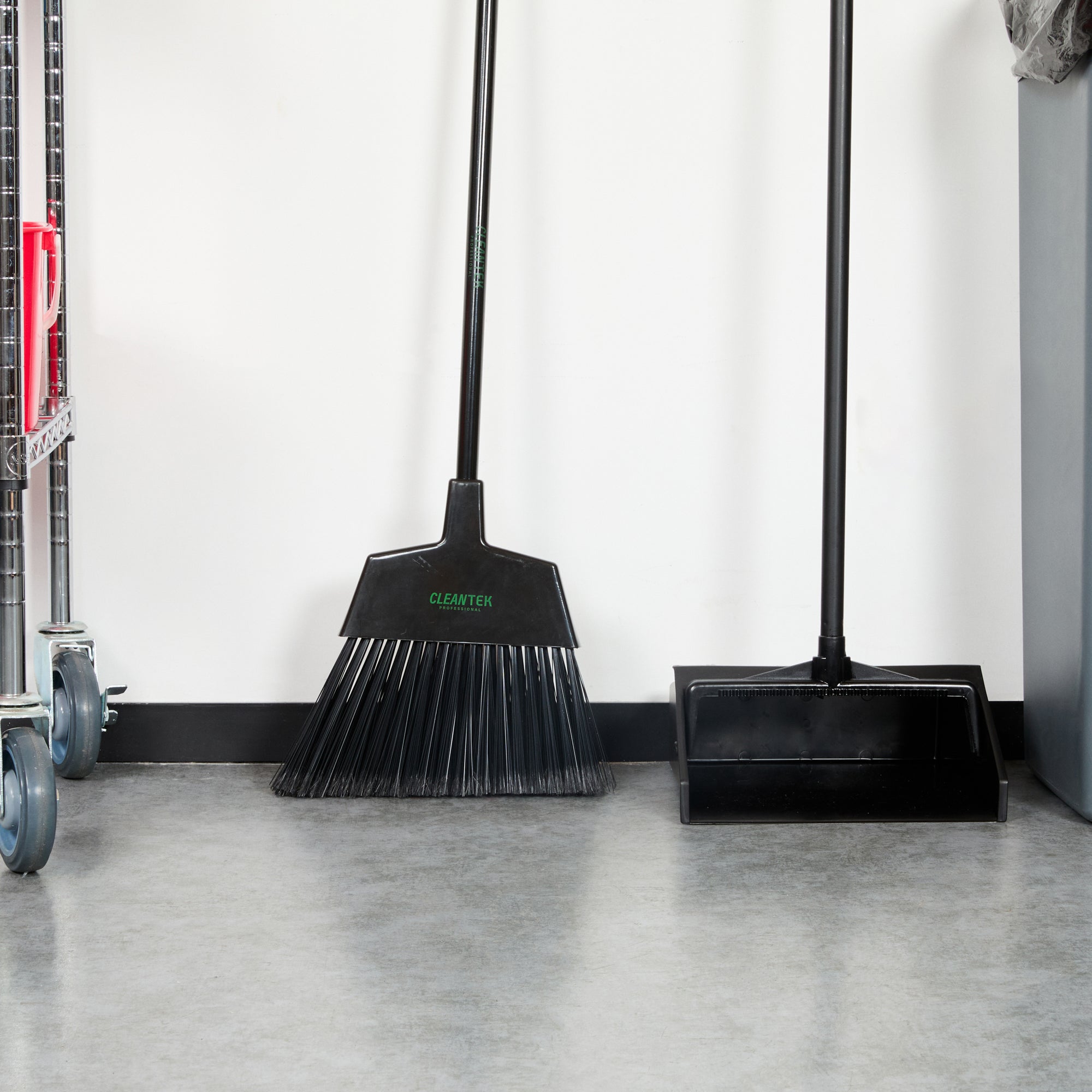 Clean Tek Professional 11 3/4" Black Plastic Angled Broom Head - 1 count box