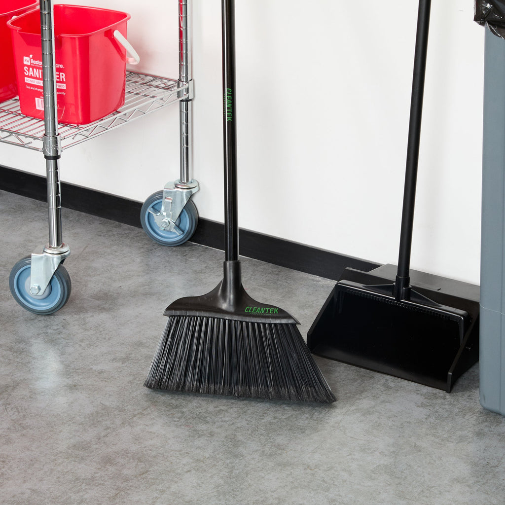 Clean Tek Profesional 13 3/4" Black Plastic Wide Angled Broom Head - with Flagged Bristles - 1 count box