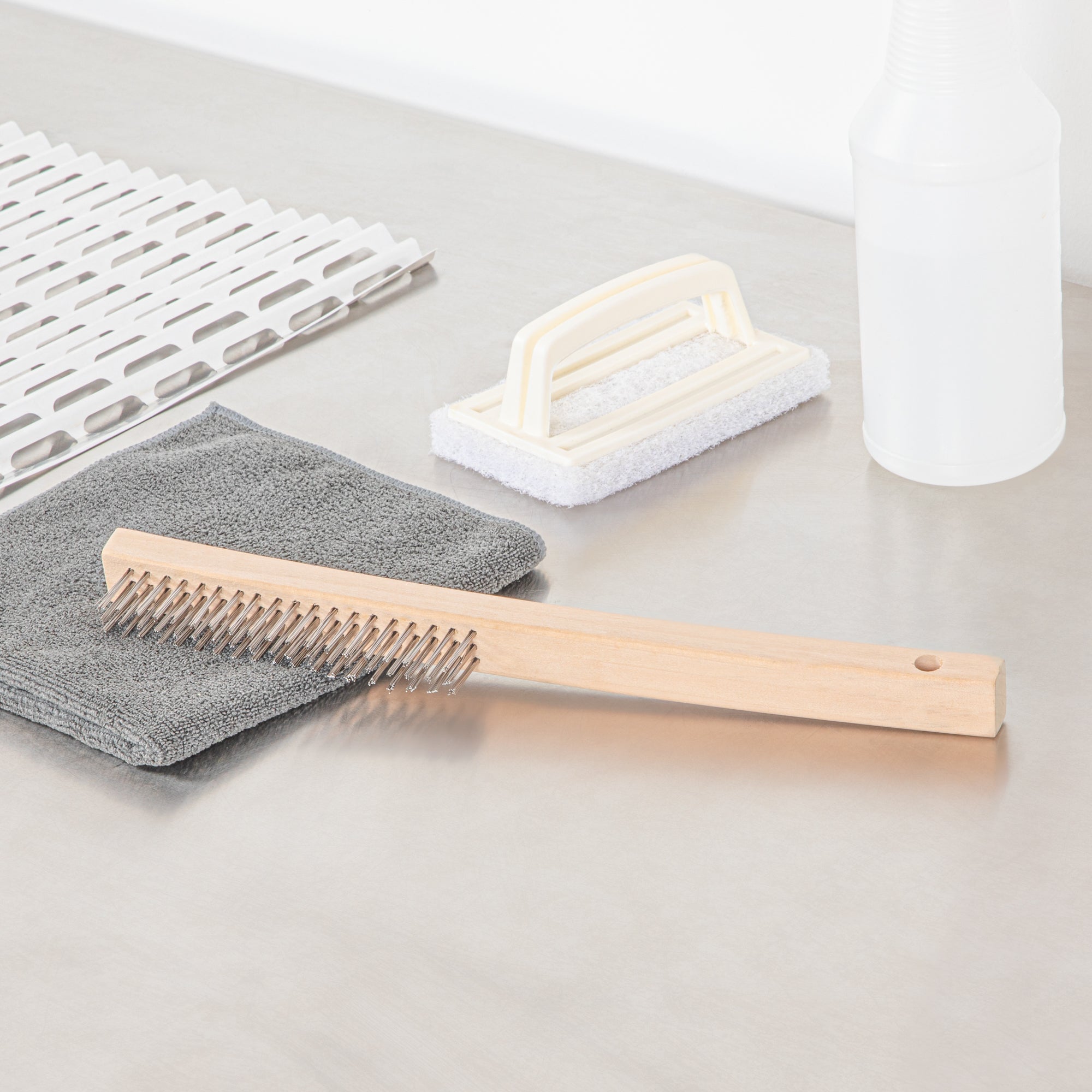 Clean Tek Professional 13 3/4" Stainless Steel Wire Bristle Grill / Oven Brush - with Curved Handle - 1 count box
