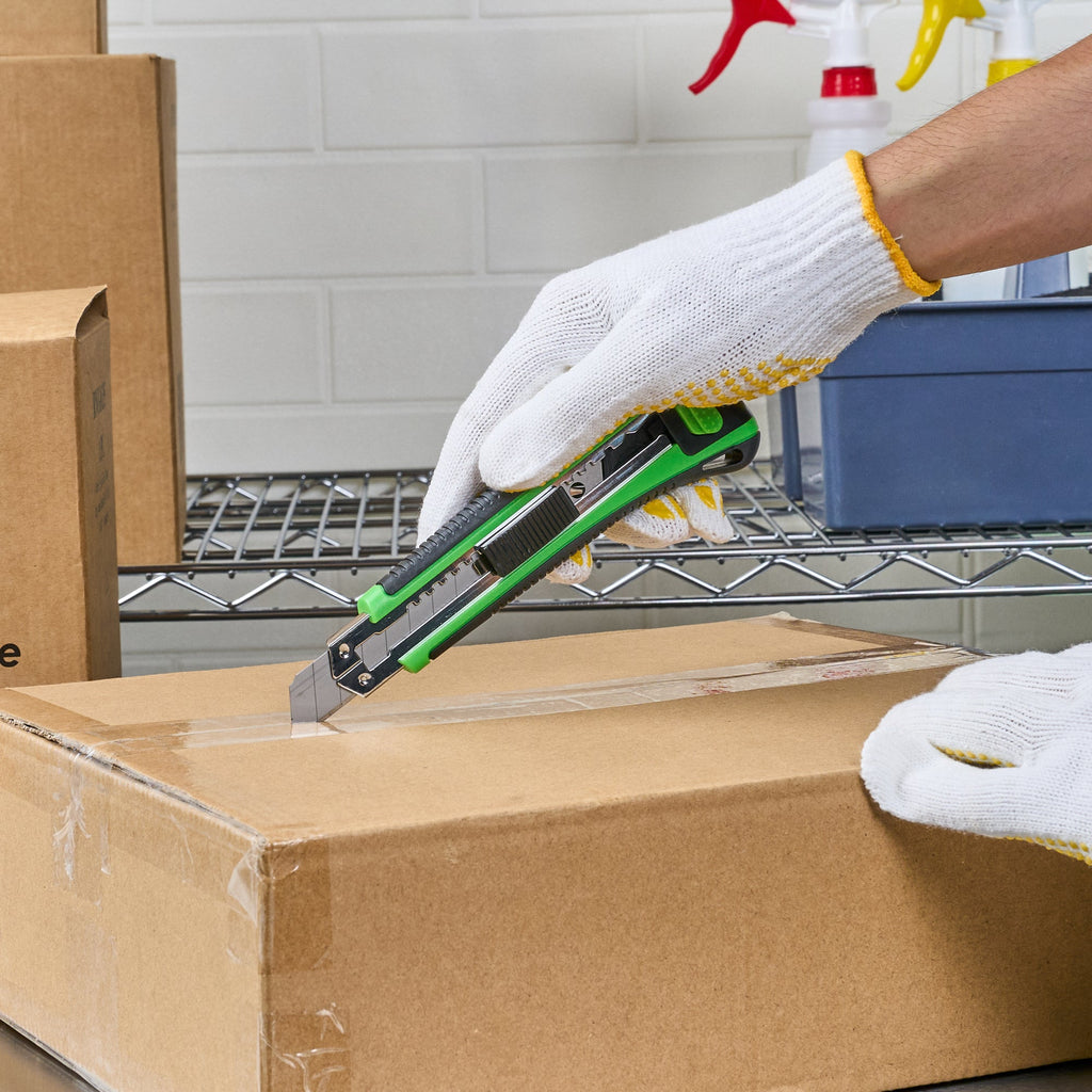 Handy Tek Green Snap Off Blade Knife - Anti-Slip Handle - 6 3/4" - 1 count box