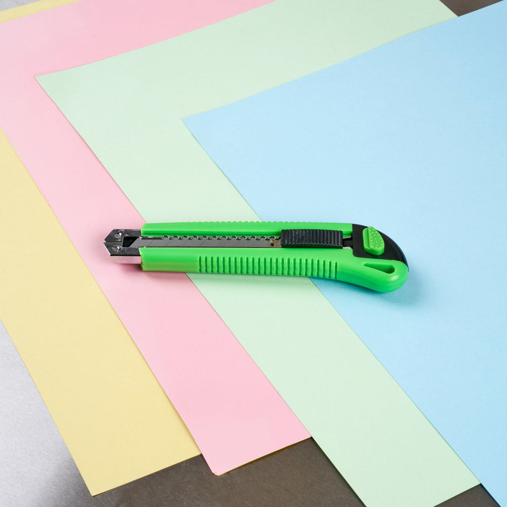 Handy Tek Green Snap Off Blade Knife - 6 3/4" - 12 count box