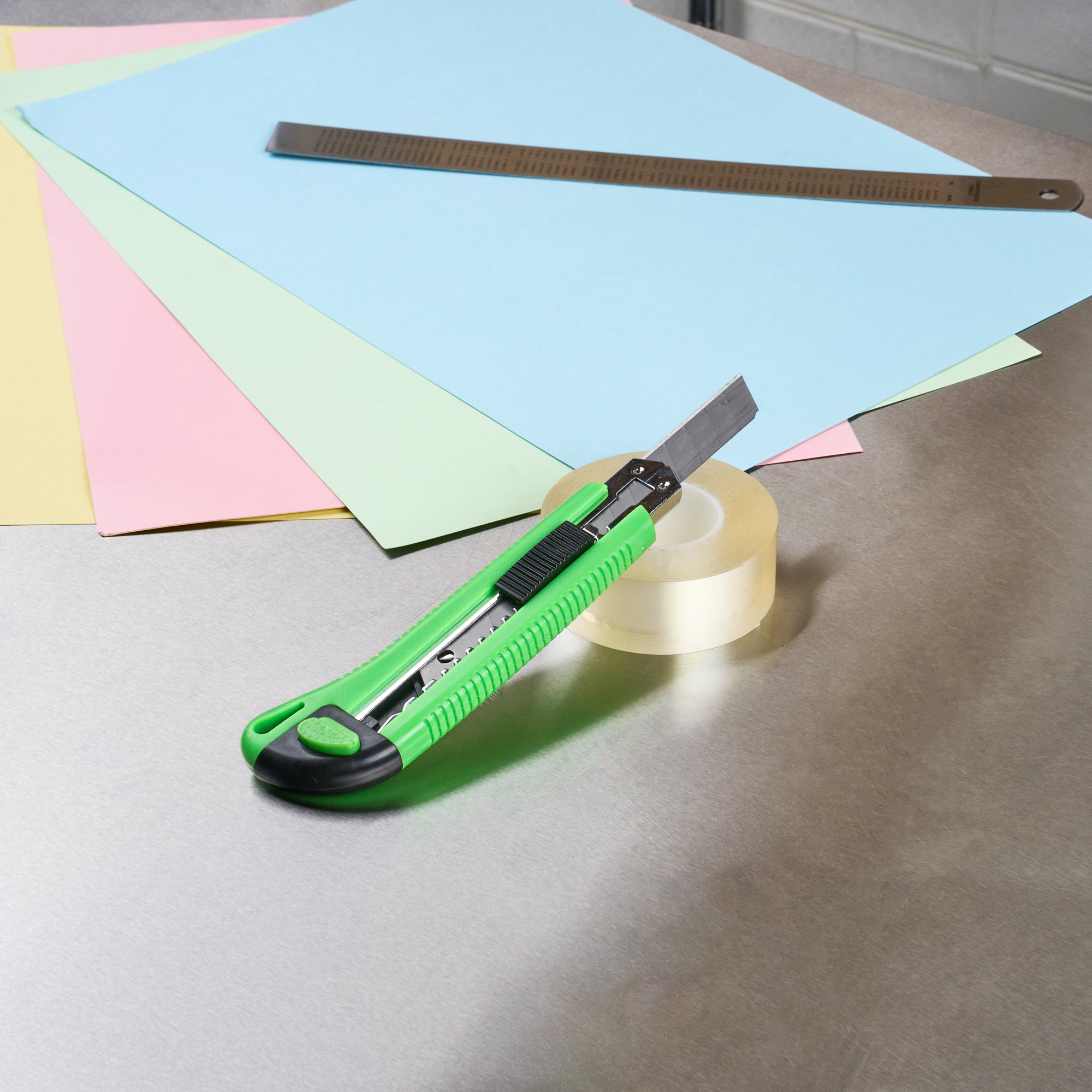 Handy Tek Green Snap Off Blade Knife - 6 3/4" - 12 count box