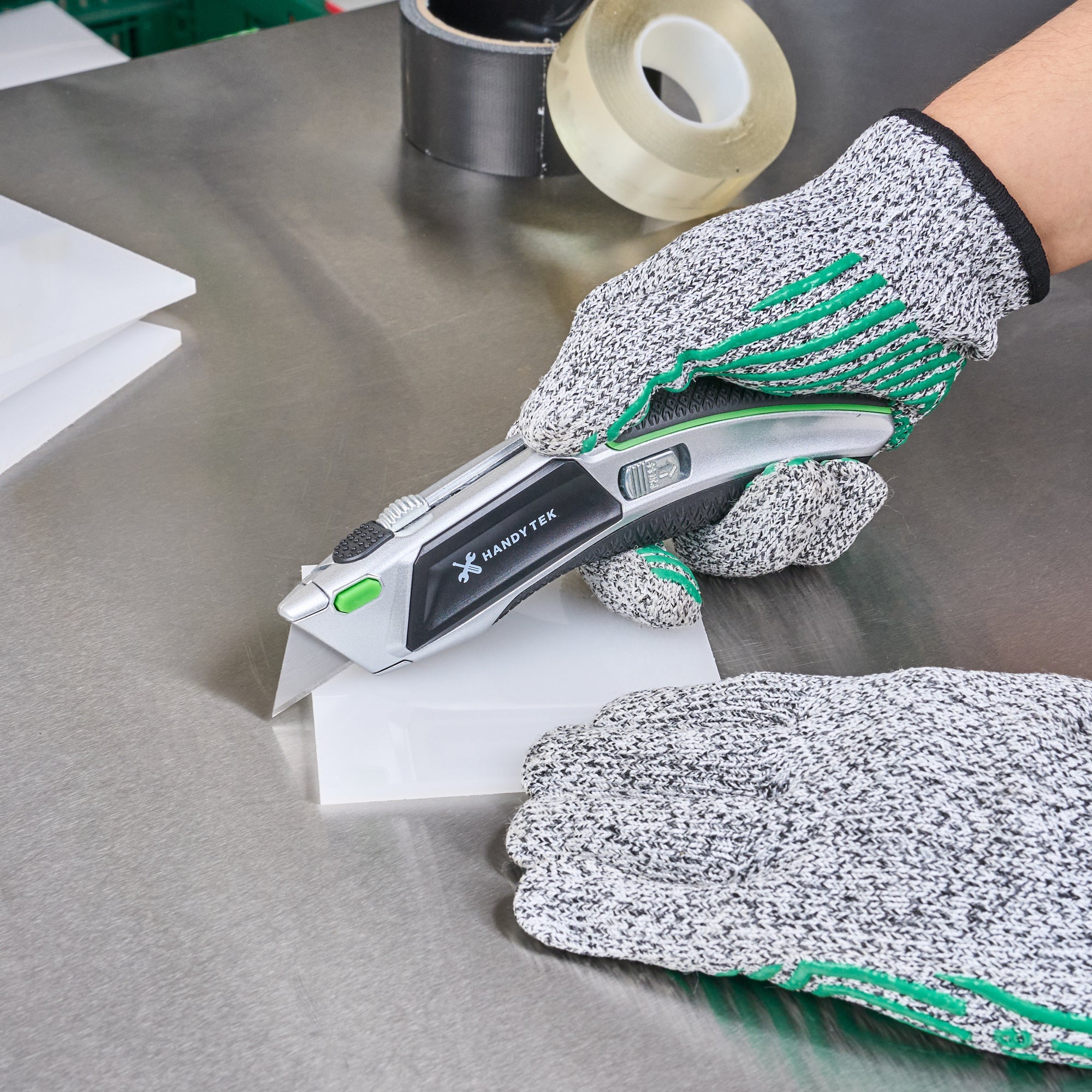 Handy Tek Silver Auto-Loading Utility Knife - Quick Change, Heavy Duty - 7" - 6 count box