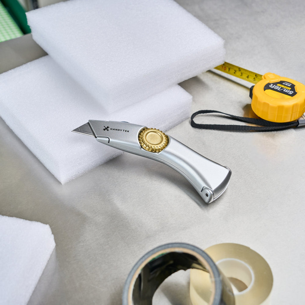 Handy Tek Silver Utility Knife - with Blade Lock Wheel, Quick Change, Heavy Duty - 7" - 1 count box