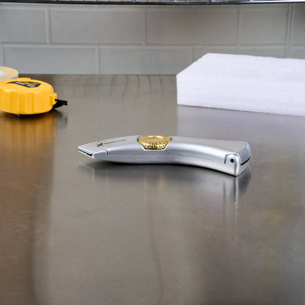 Handy Tek Silver Utility Knife - with Blade Lock Wheel, Quick Change, Heavy Duty - 7" - 1 count box