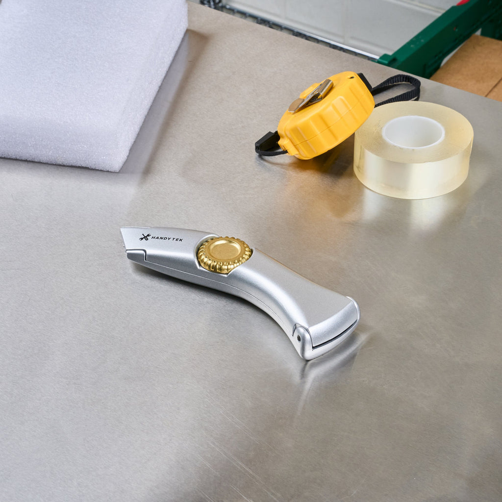 Handy Tek Silver Utility Knife - with Blade Lock Wheel, Quick Change, Heavy Duty - 7" - 1 count box