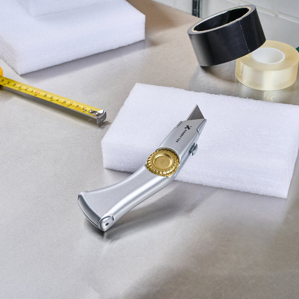 Handy Tek Silver Utility Knife - with Blade Lock Wheel, Quick Change, Heavy Duty - 7" - 1 count box