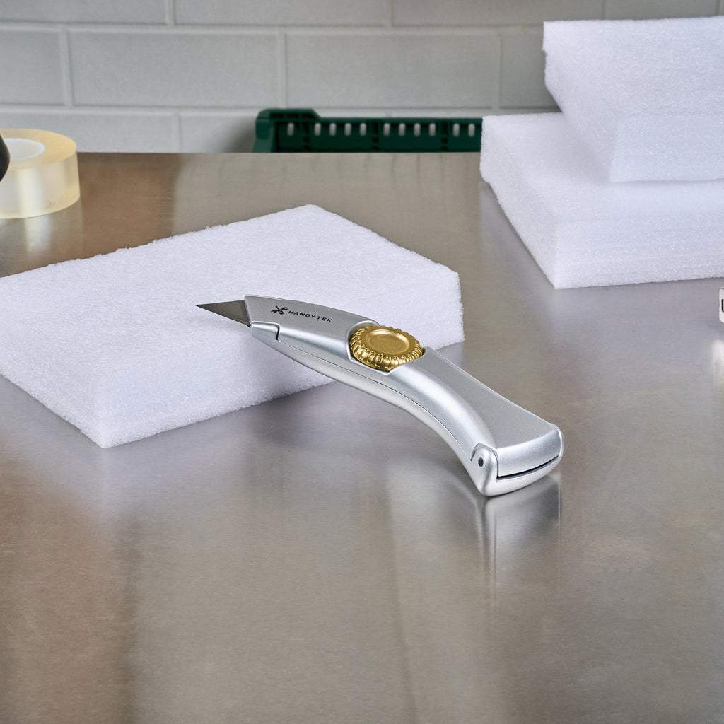 Handy Tek Silver Utility Knife - with Blade Lock Wheel, Quick Change, Heavy Duty - 7" - 1 count box