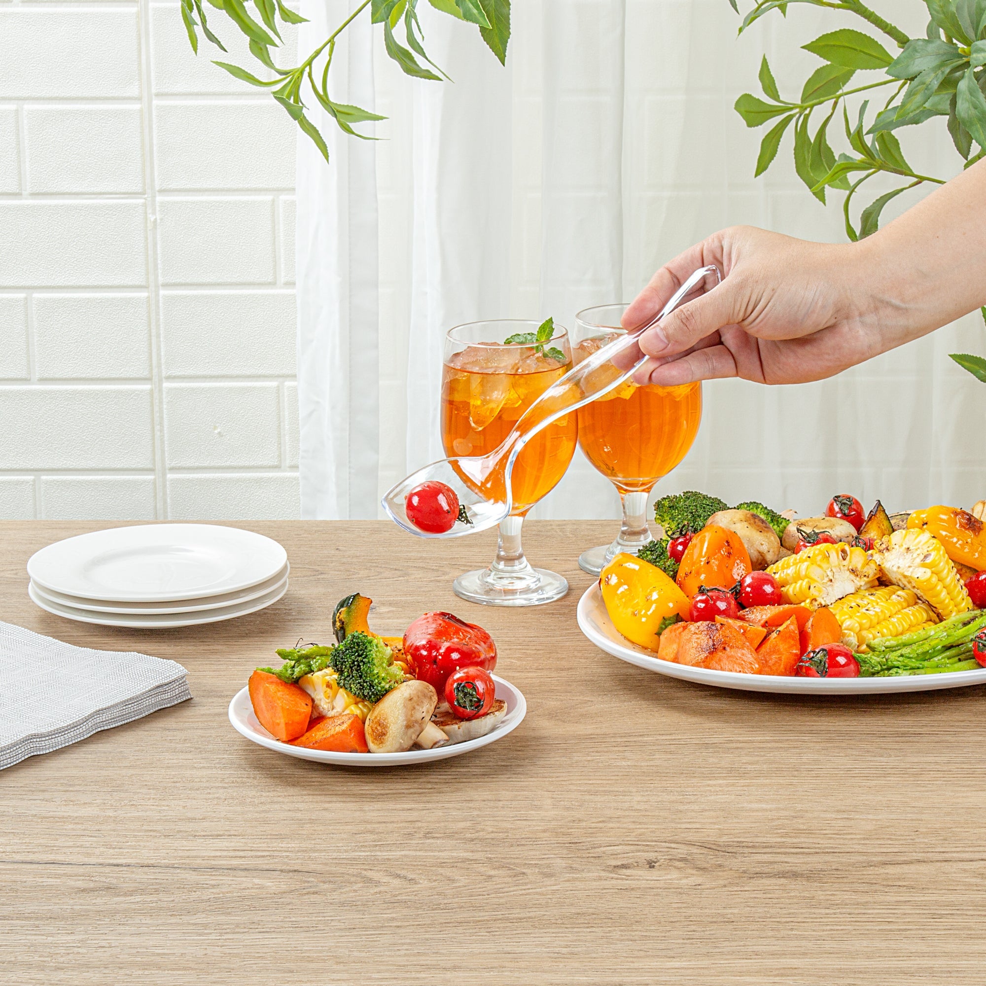 Cater Tek Clear Plastic Serving Spoon - 8 1/2" - 10 count box