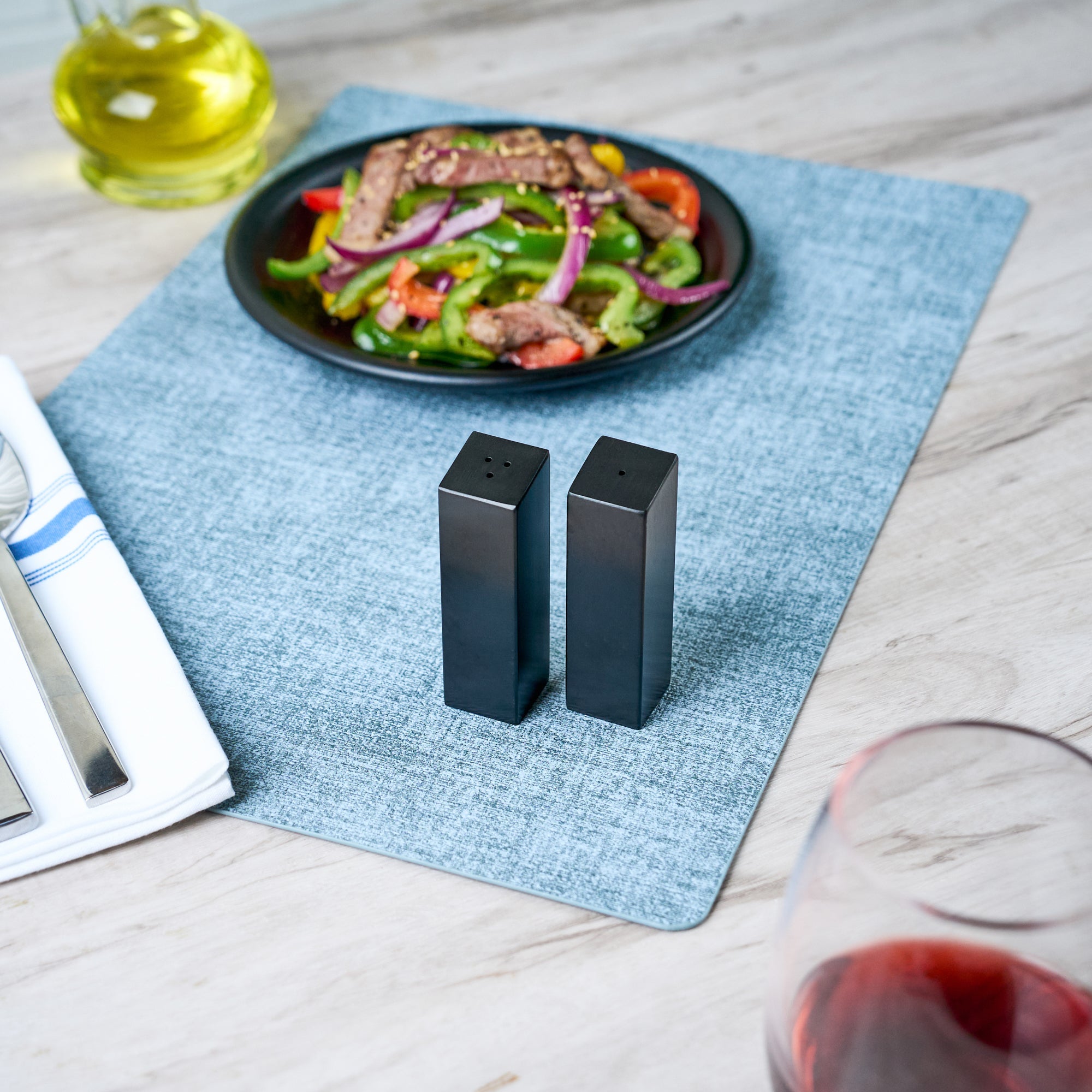 Chef 101 2 oz Black Stainless Steel Rectangular Salt And Pepper Shaker Set - 1" x 1" x 3 1/4" - 1 count box