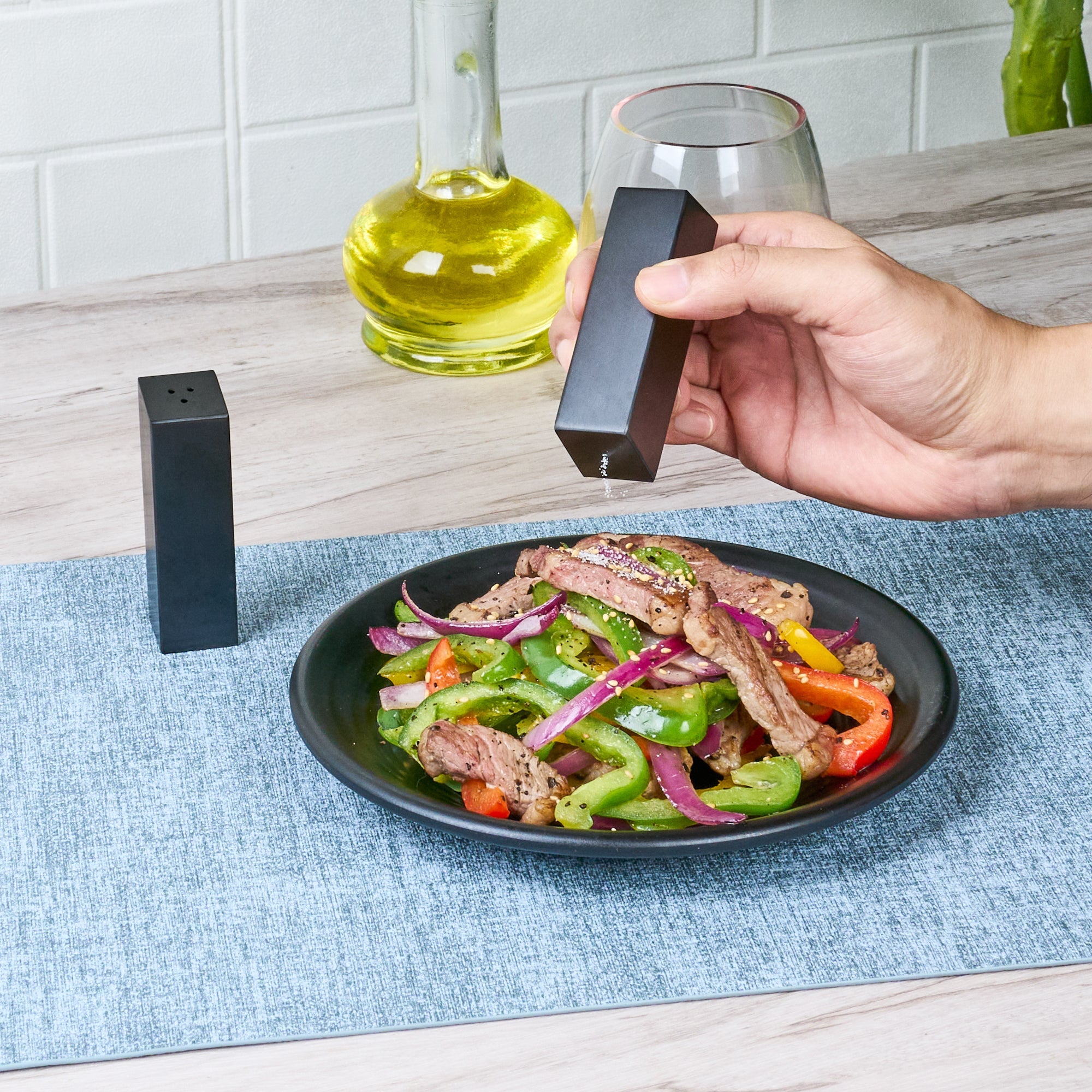 Chef 101 2 oz Black Stainless Steel Rectangular Salt And Pepper Shaker Set - 1" x 1" x 3 1/4" - 1 count box