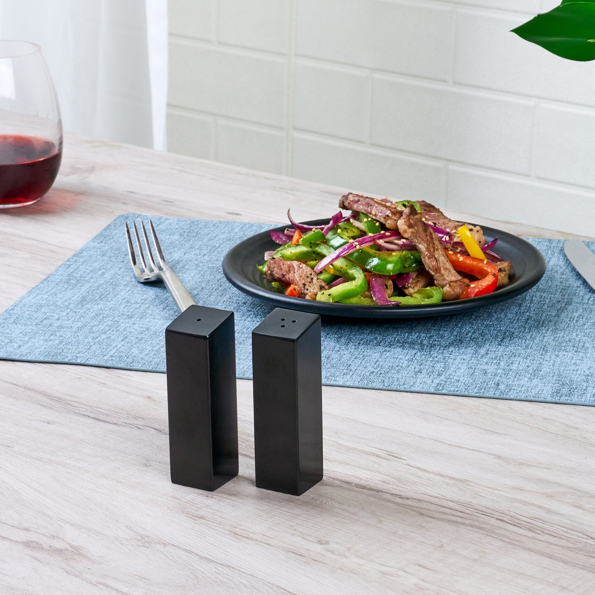 Chef 101 2 oz Black Stainless Steel Rectangular Salt And Pepper Shaker Set - 1" x 1" x 3 1/4" - 1 count box