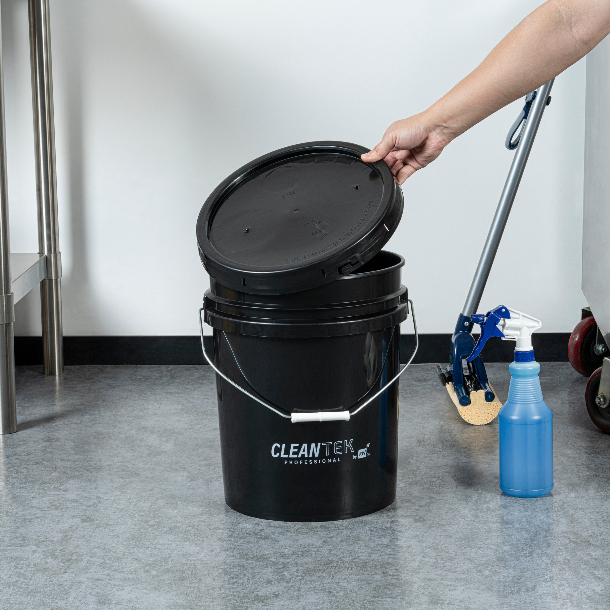 Clean Tek Professional Round Black Plastic Standard Lid - Fits 3.5 and 5 Gal Pail, with Tear Tab, Gasket - 1 count box
