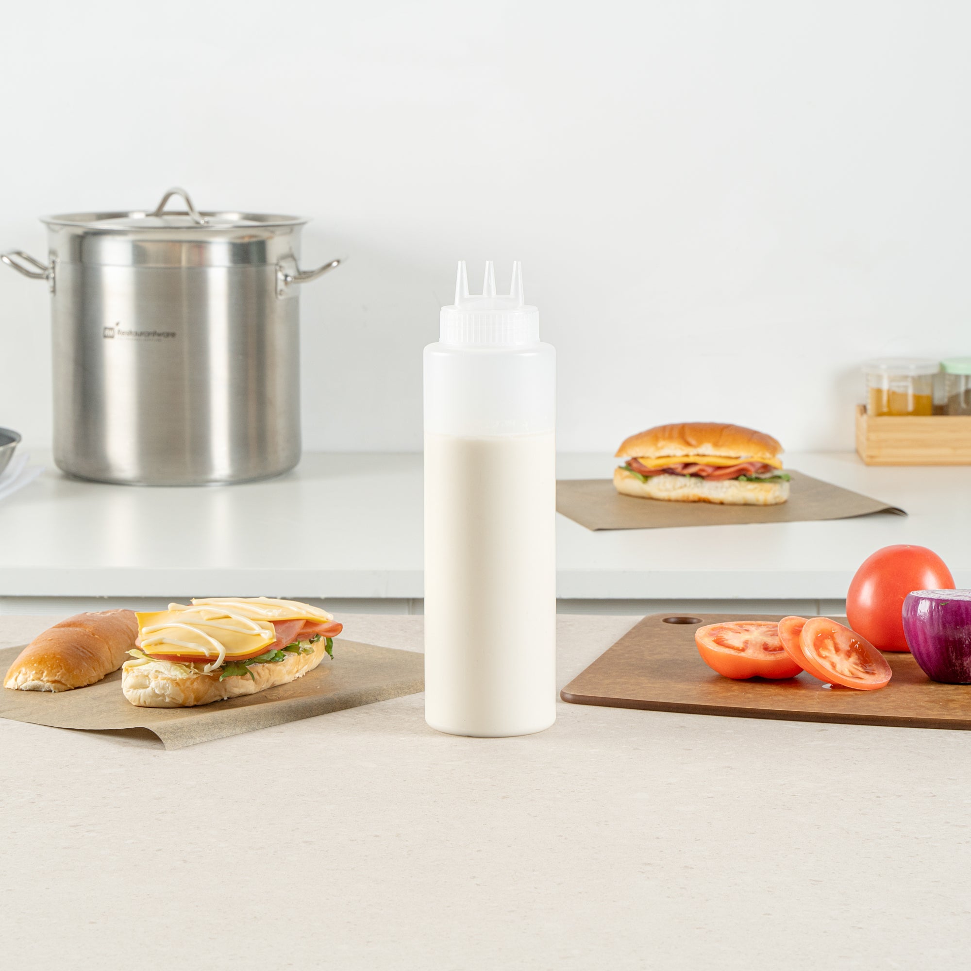 Sauce Tek 32 oz Clear Plastic All-Purpose Squeeze Bottle - with Triple Dispersion Tip - 6 count box