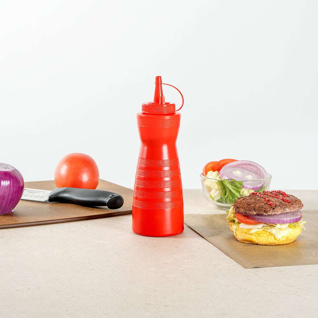Sauce Tek 16 oz Red Plastic Squeeze Bottle - with Cap - 2 3/4" x 2 3/4" x 7 3/4" - 1 count box