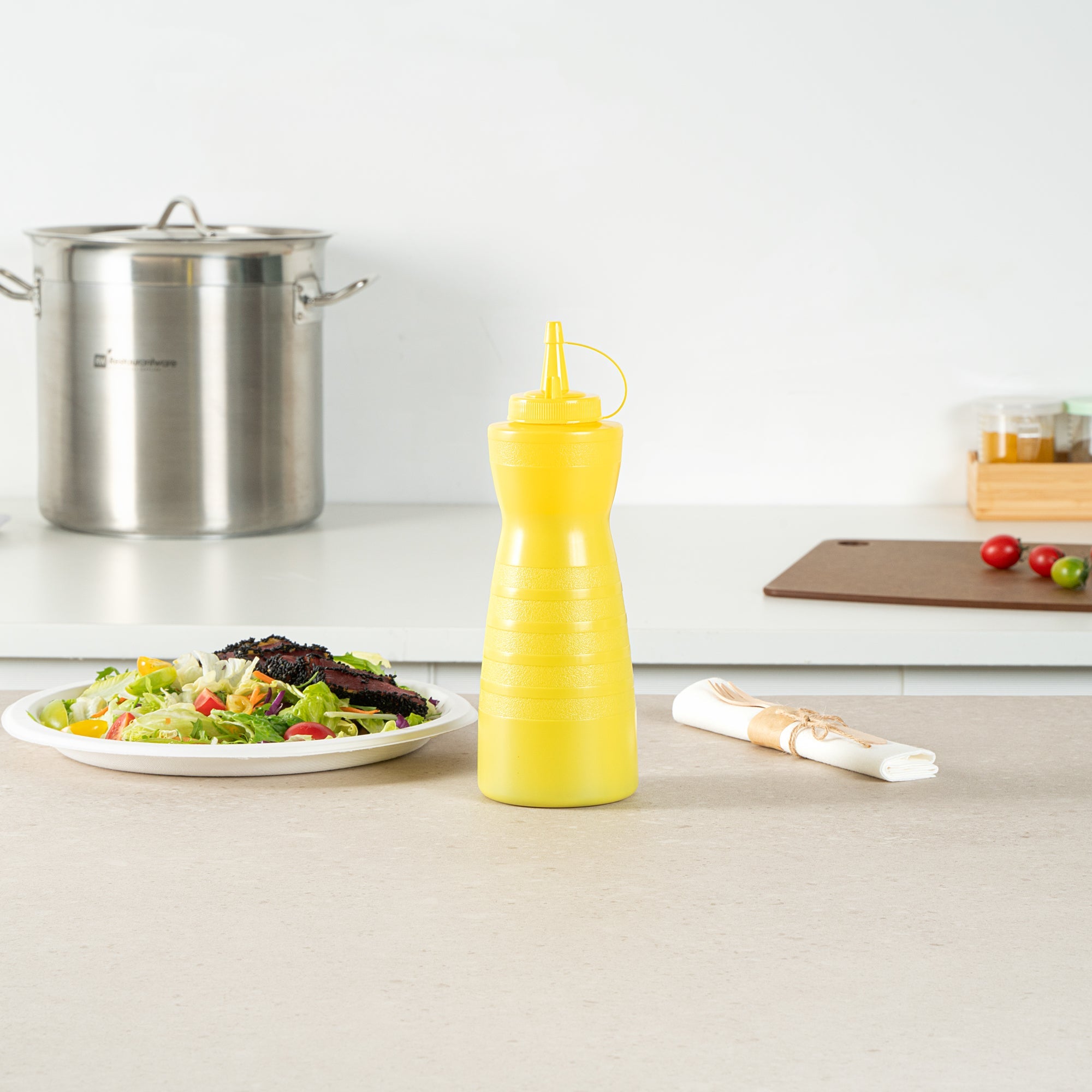 Sauce Tek 24 oz Yellow Plastic Squeeze Bottle - with Cap - 2 3/4" x 2 3/4" x 10 1/4" - 1 count box