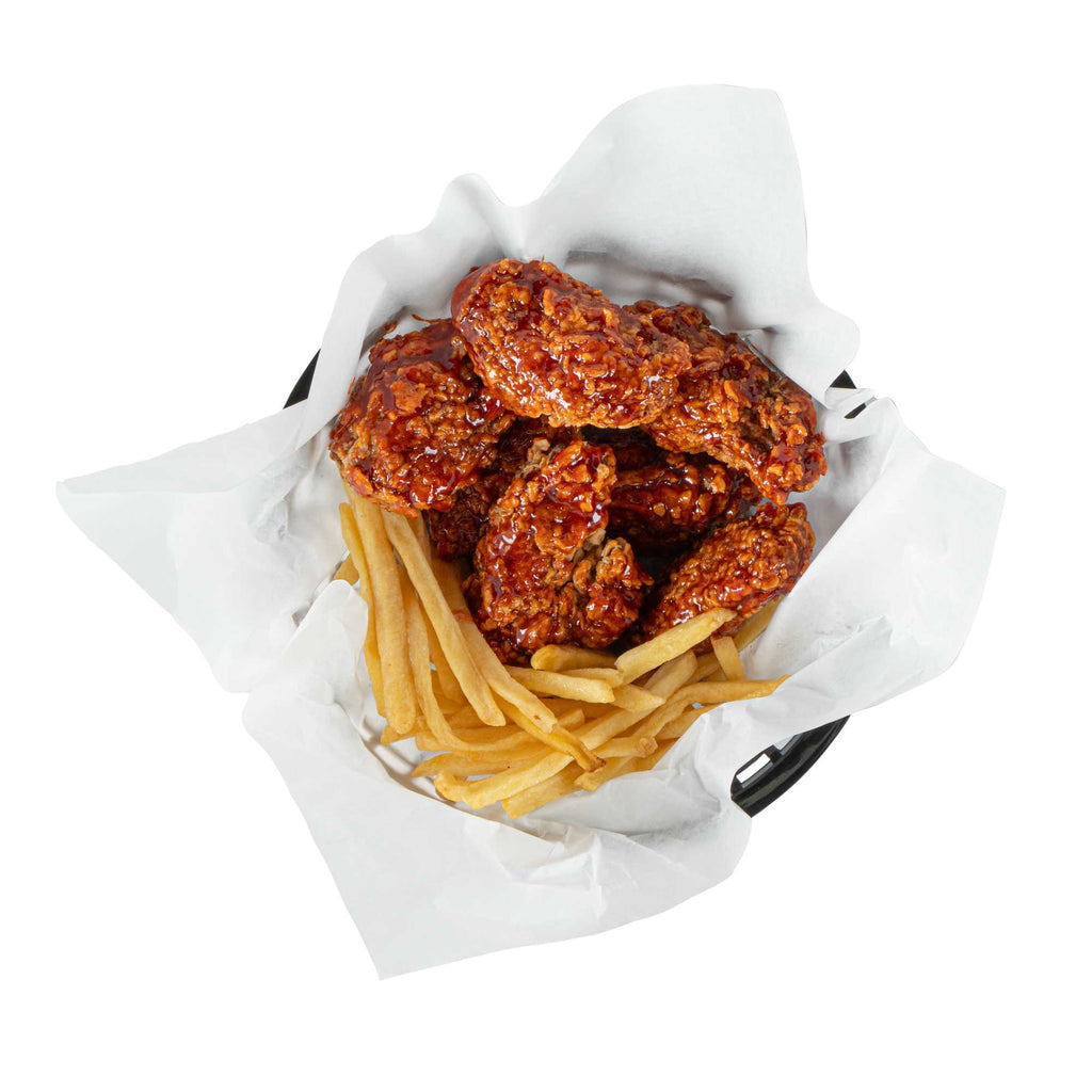 Chef 101 Round Black Plastic Fast Food Serving Basket - 7 3/4" x 7 3/4" x 2" - 10 count box