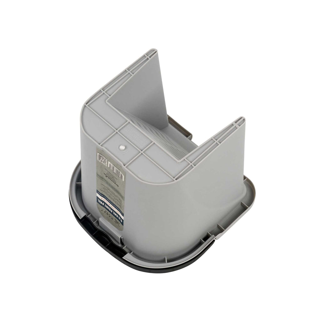 Handy Tek 0.5 gal Gray Plastic Paint Pail - with Magnetic Brush Holder - 7 3/4" x 7 1/2" x 6 3/4" - 50 count box