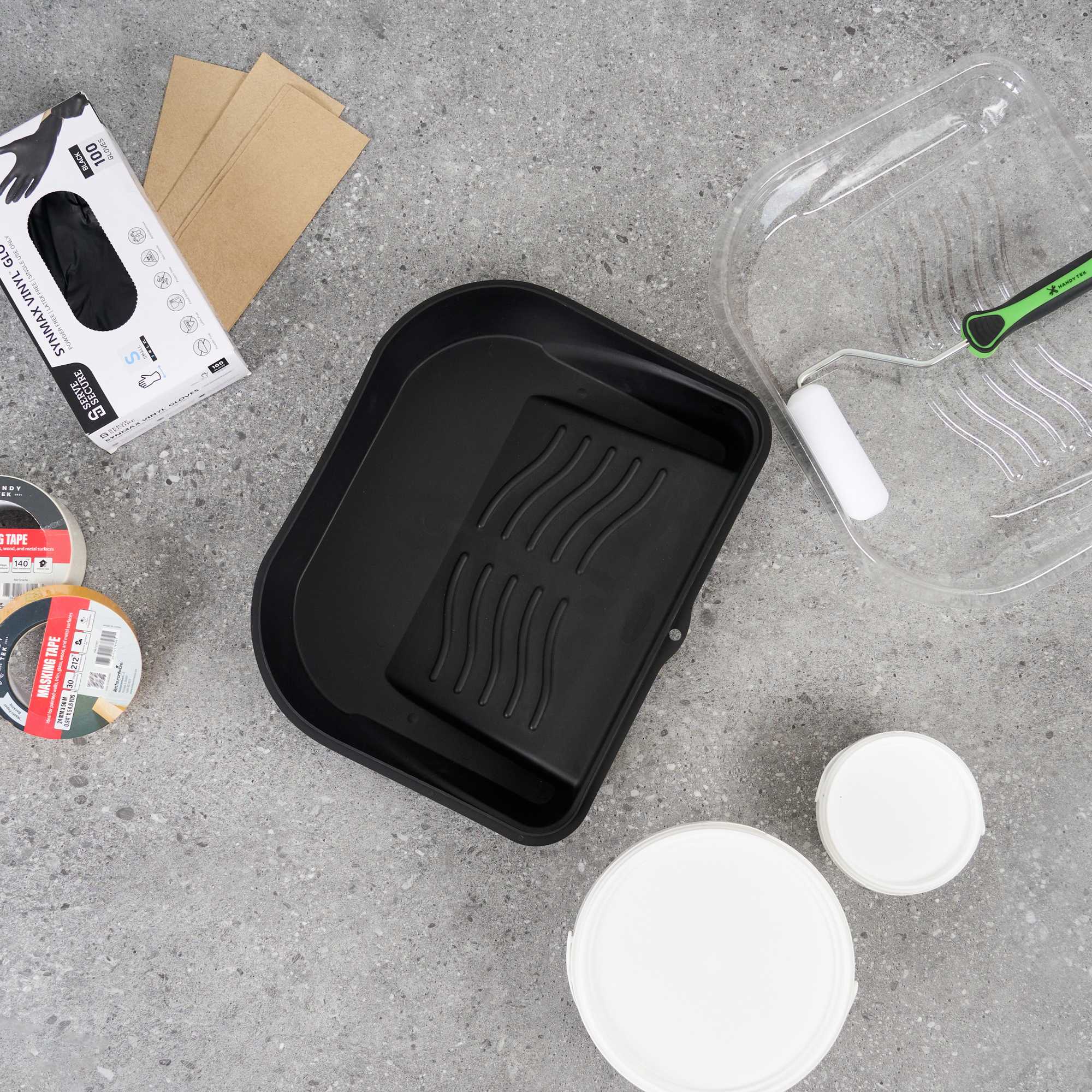 Handy Tek 5 qt Black Plastic Paint Tray / Pail Lid - Fits 3.5 gal Paint Pail - 14 3/4" x 12" x 3" - 24 count box
