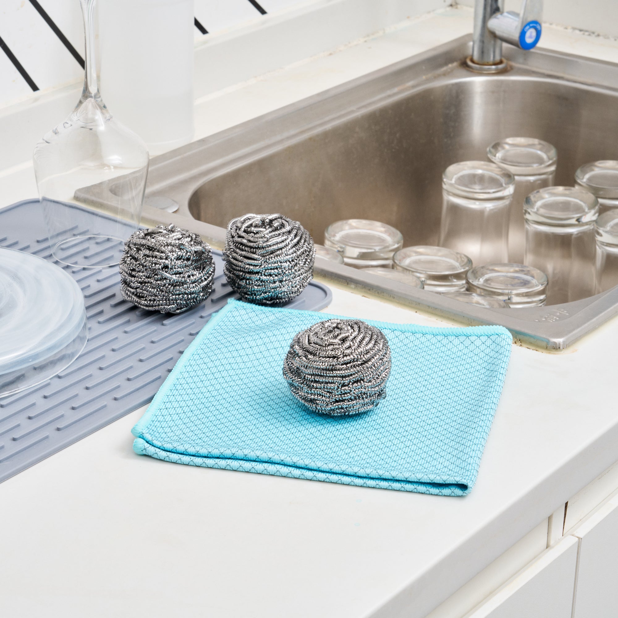 Clean Tek Professional 30g Stainless Steel Scrubber - 10 count box