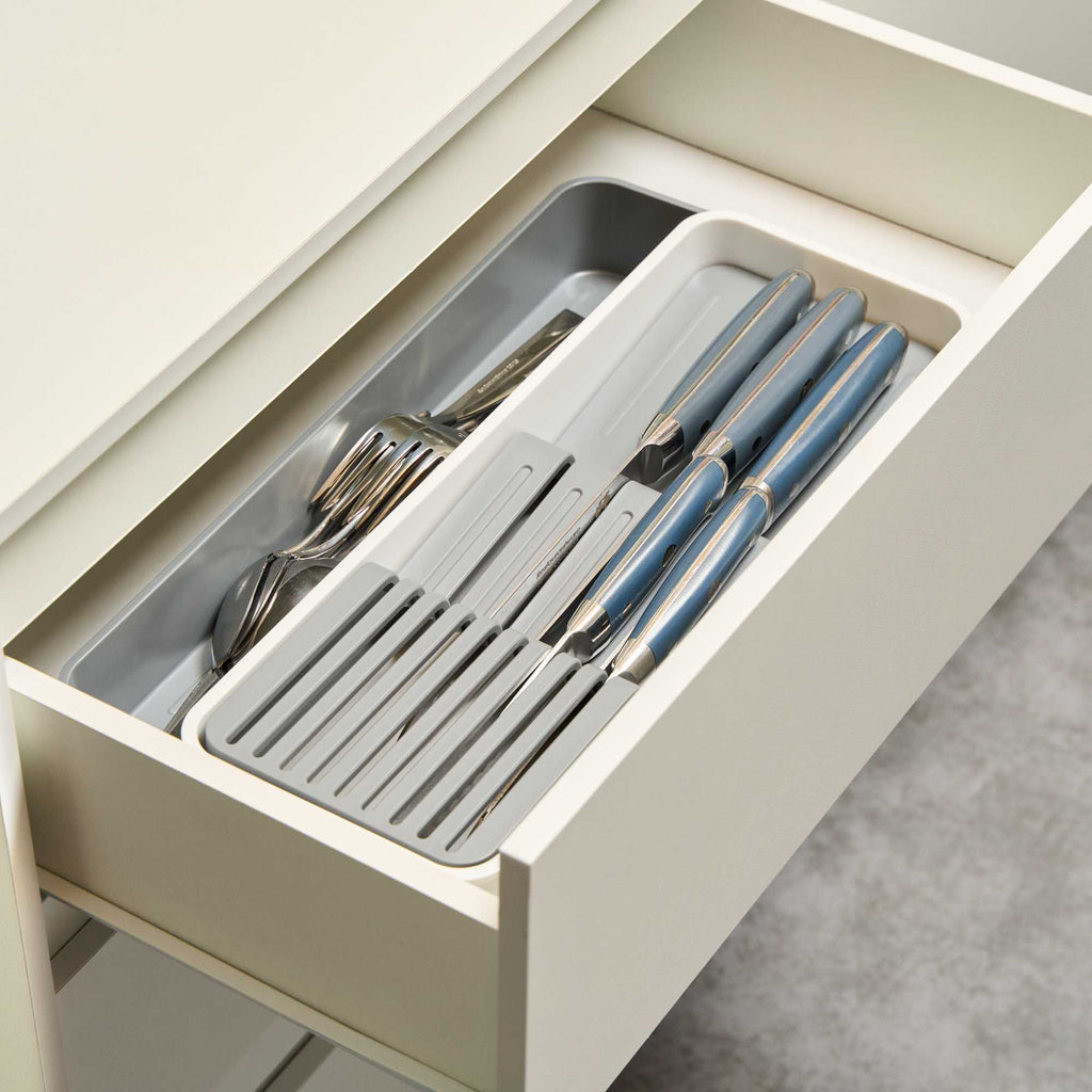 Clean Tek Professional Gray and White Plastic Expandable 2-Tier Knife Drawer Organizer - 15 1/2" x 5 1/2" x 2 1/4" - 1 count box