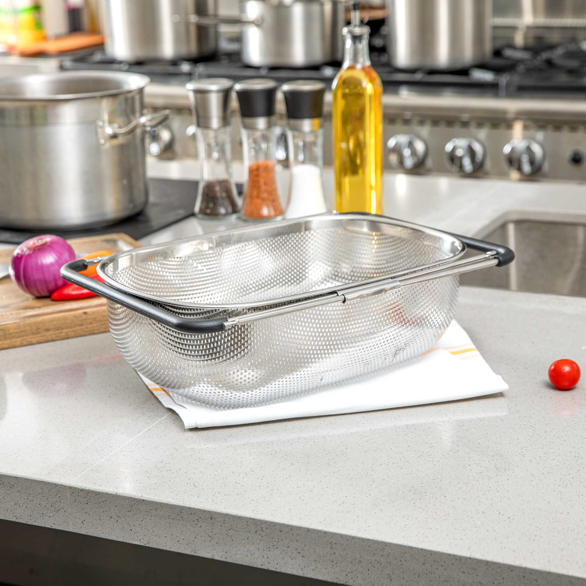 Met Lux 6 qt Stainless Steel Over-The-Sink Colander - Expandable Handles, Coarse Mesh - 14 1/2" x 10 1/2" x 4 1/2" - 1 count box