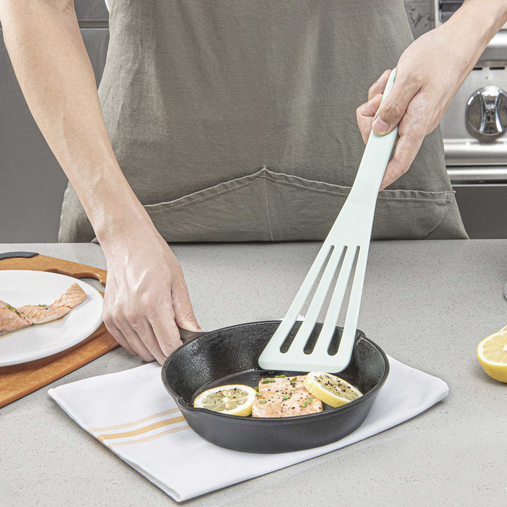Met Lux Teal Silicone High Temperature Slotted Turner / Spatula - 12 1/4" - 1 count box