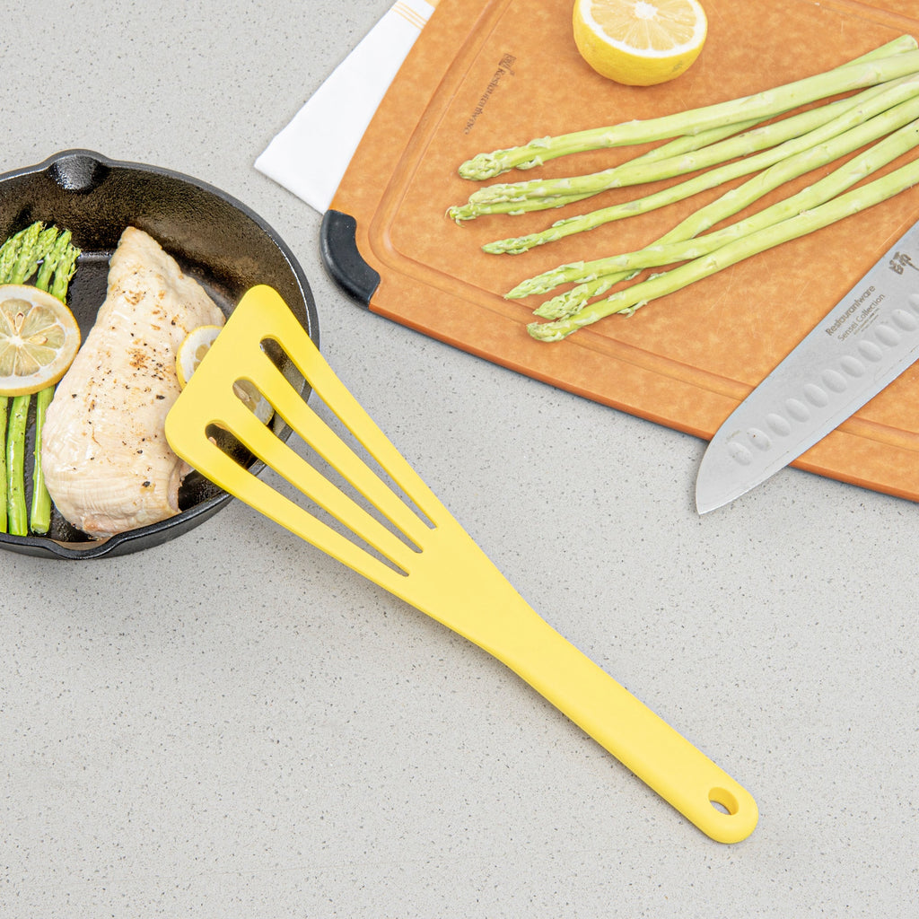 Met Lux Yellow Silicone High Temperature Slotted Turner / Spatula - 12 1/4" - 200 count box